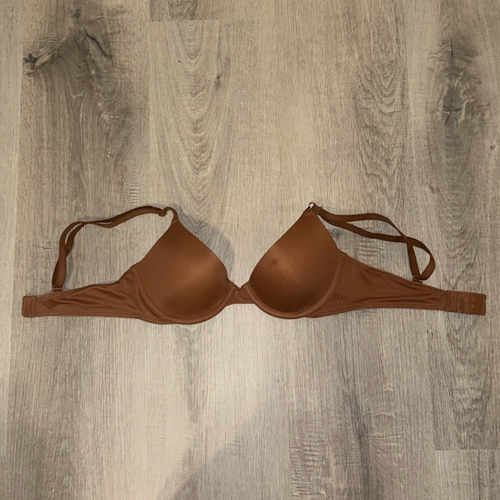 PINK BRA!